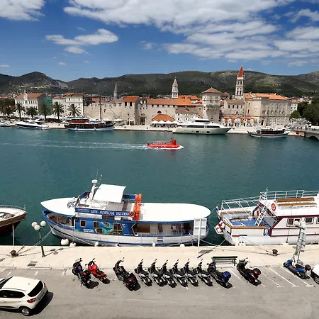 Szálloda Heritage Sikaa Trogir