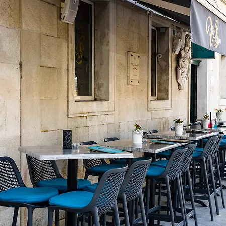 Heritage Sikaa Szálloda 4*