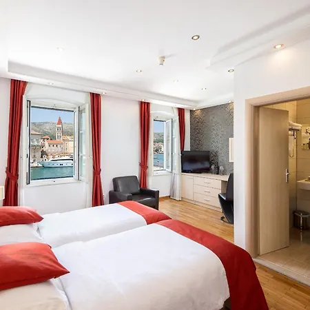 Heritage Sikaa Szálloda Trogir