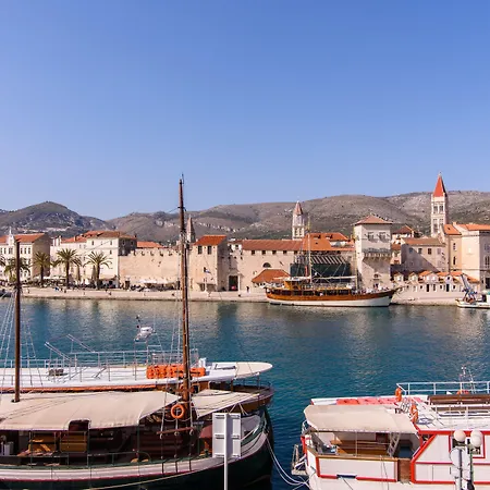 Szálloda Heritage Sikaa Trogir