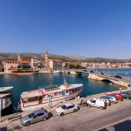 Heritage Sikaa Szálloda Trogir