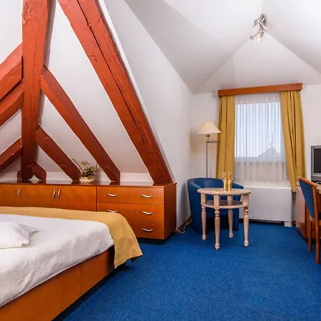 Hotel Heritage Sikaa