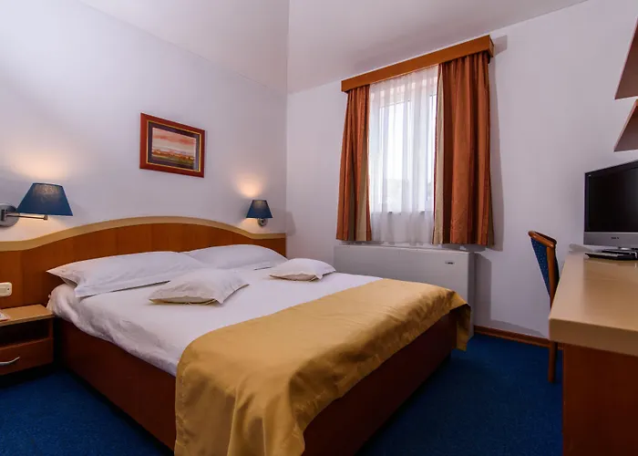 Heritage Sikaa 4* Τρογκίρ